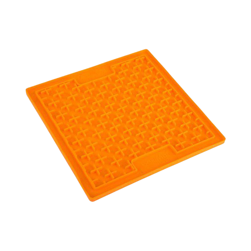 Fyrkantig orange slickmatta med kryssmönster för hundgodis och aktivering.